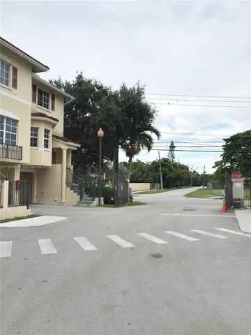 $3,550 | 8940 Northeast 8th Avenue, Unit 1205, Miami, FL 33138