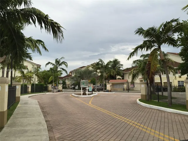 $3,550 | 8940 Northeast 8th Avenue, Unit 1205, Miami, FL 33138