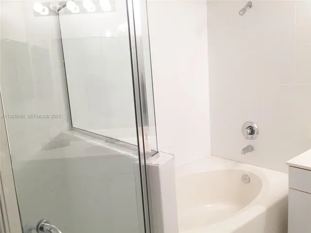 $3,550 | 8940 Northeast 8th Avenue, Unit 1205, Miami, FL 33138