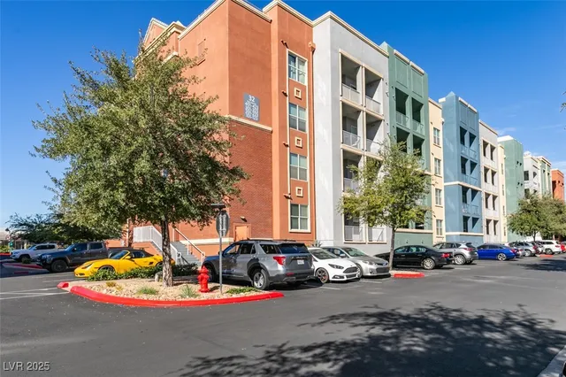 $2,800 | 32 East Serene Avenue, Unit 207, Las Vegas, NV 89123
