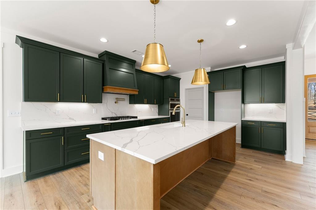 9224 Waldrip Road Gainesville, GA 30506 - Photo 4 of 49