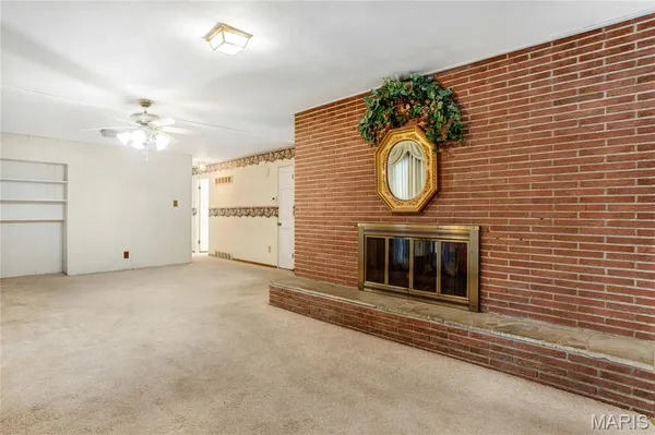 $170,000 | 41 Harneywold Drive, Ferguson, MO 63136