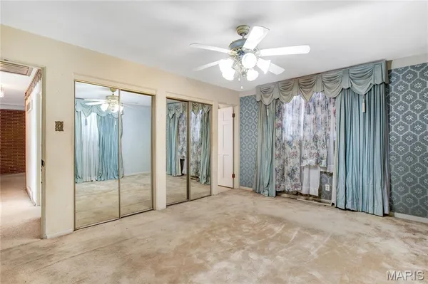 $170,000 | 41 Harneywold Drive, Ferguson, MO 63136