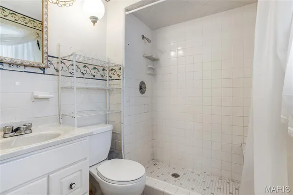 $170,000 | 41 Harneywold Drive, Ferguson, MO 63136