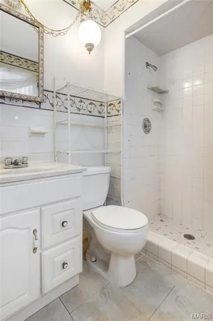 $170,000 | 41 Harneywold Drive, Ferguson, MO 63136