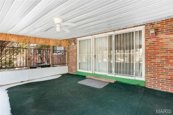 $170,000 | 41 Harneywold Drive, Ferguson, MO 63136