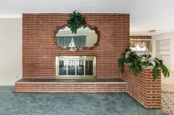 $170,000 | 41 Harneywold Drive, Ferguson, MO 63136