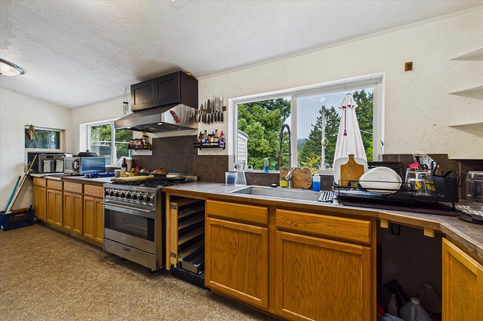 420 Hidden Valley Road Eureka, CA 95503 - Photo 22 of 55