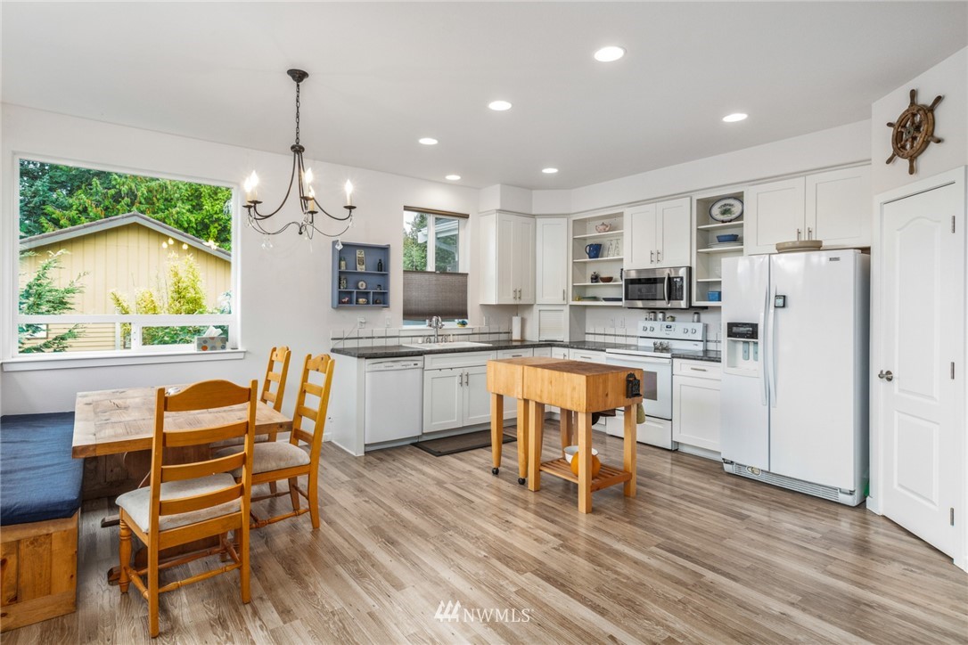 161 Madrona Terrace Sequim, WA 98382 - Photo 2 of 31 Gallery Image 2