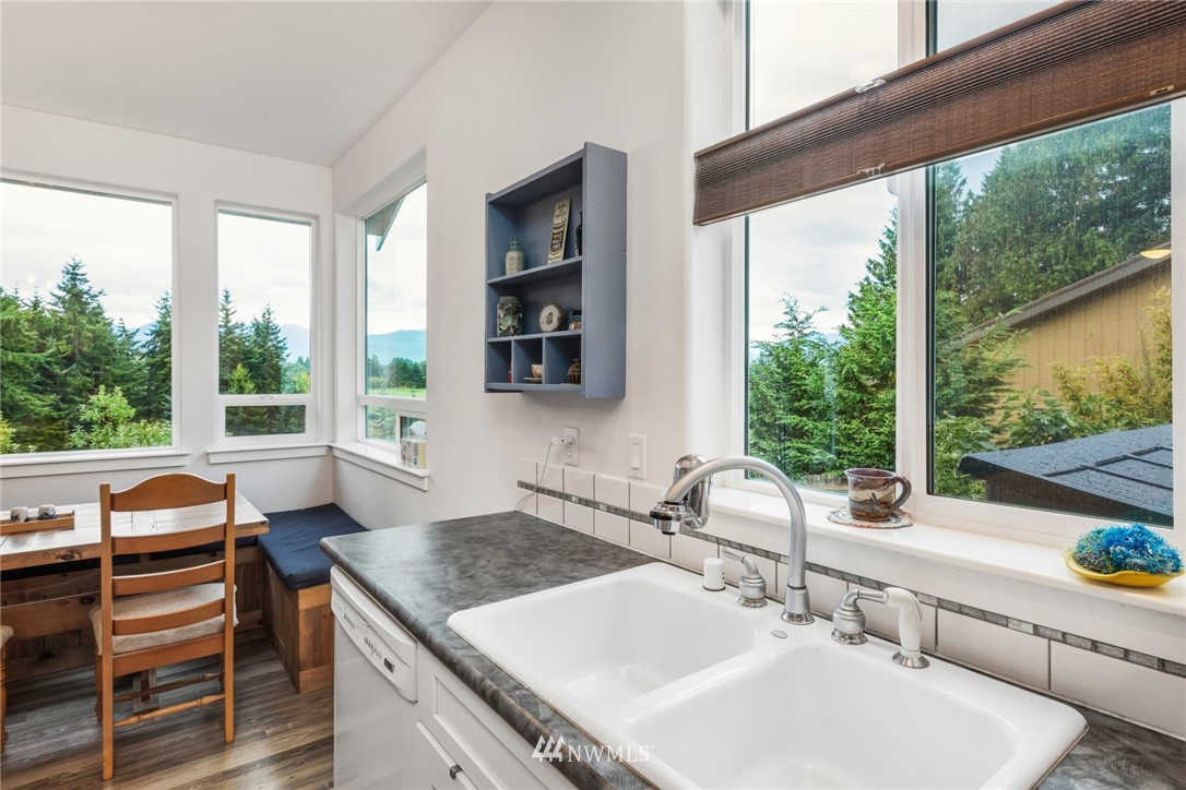 161 Madrona Terrace Sequim, WA 98382 - Photo 4 of 31 Gallery Image 4