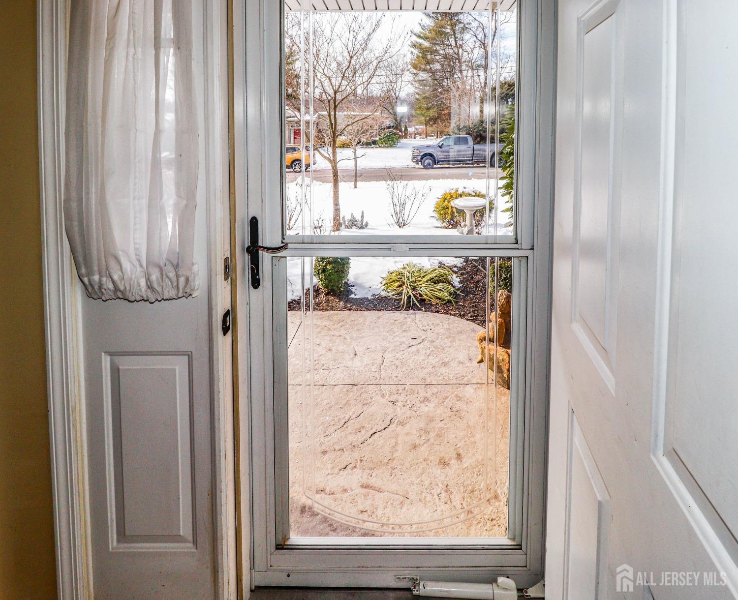 161 Devon Road Colonia, NJ 07067 - Photo 5 of 34