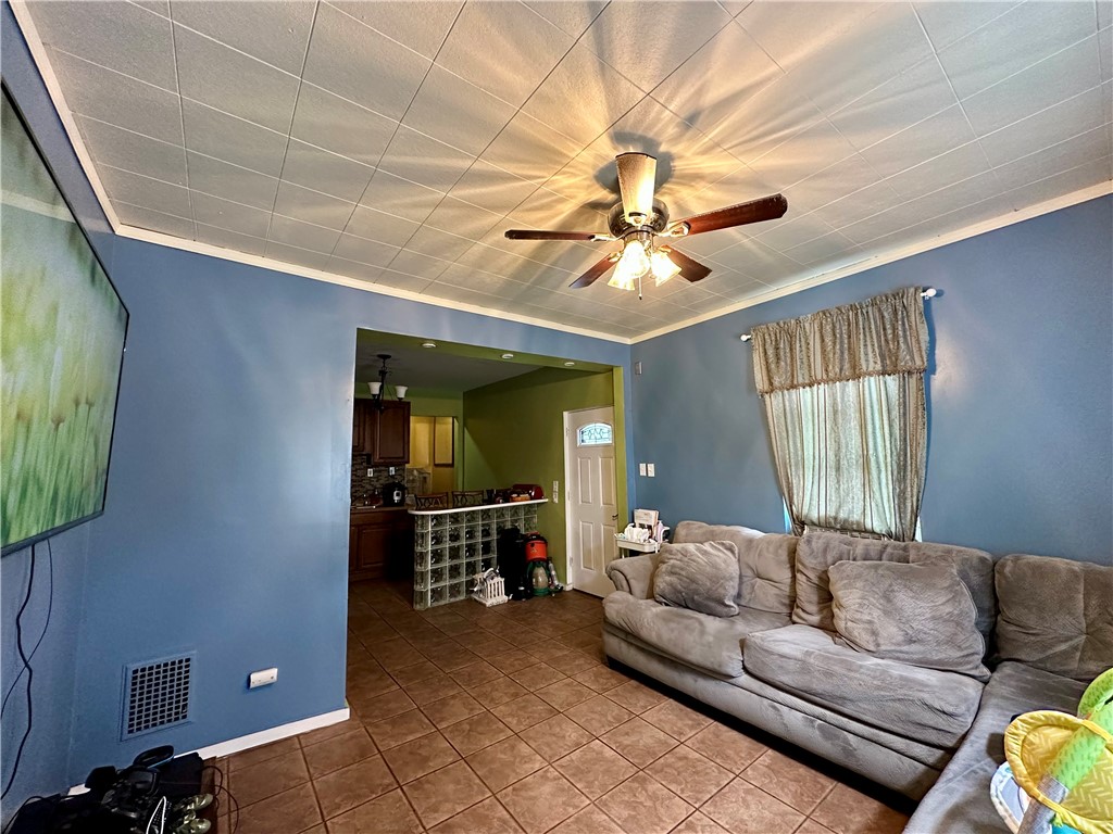 768 Ave D Rochester, NY 14621 - Photo 11 of 41