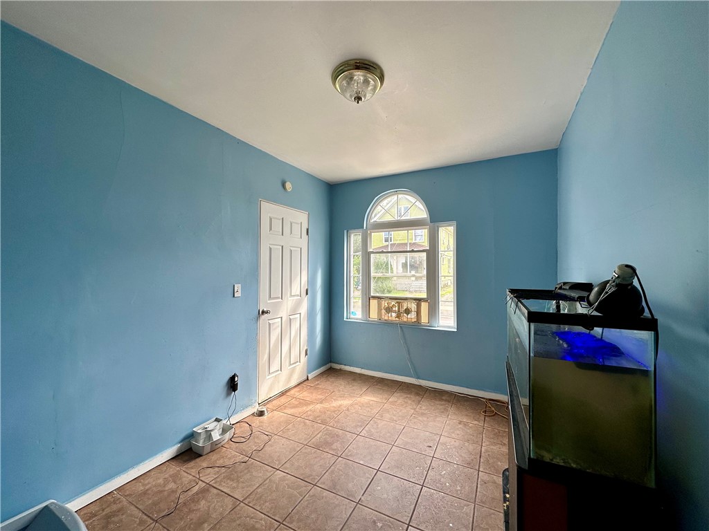 768 Ave D Rochester, NY 14621 - Photo 13 of 41