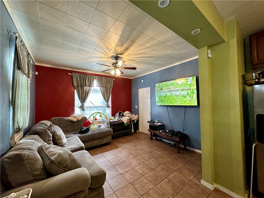 768 Ave D Rochester, NY 14621 - Photo 10 of 41