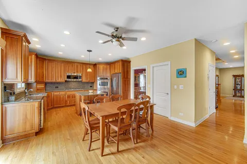 $874,900 | 445 South Maple Street, Itasca, IL 60143