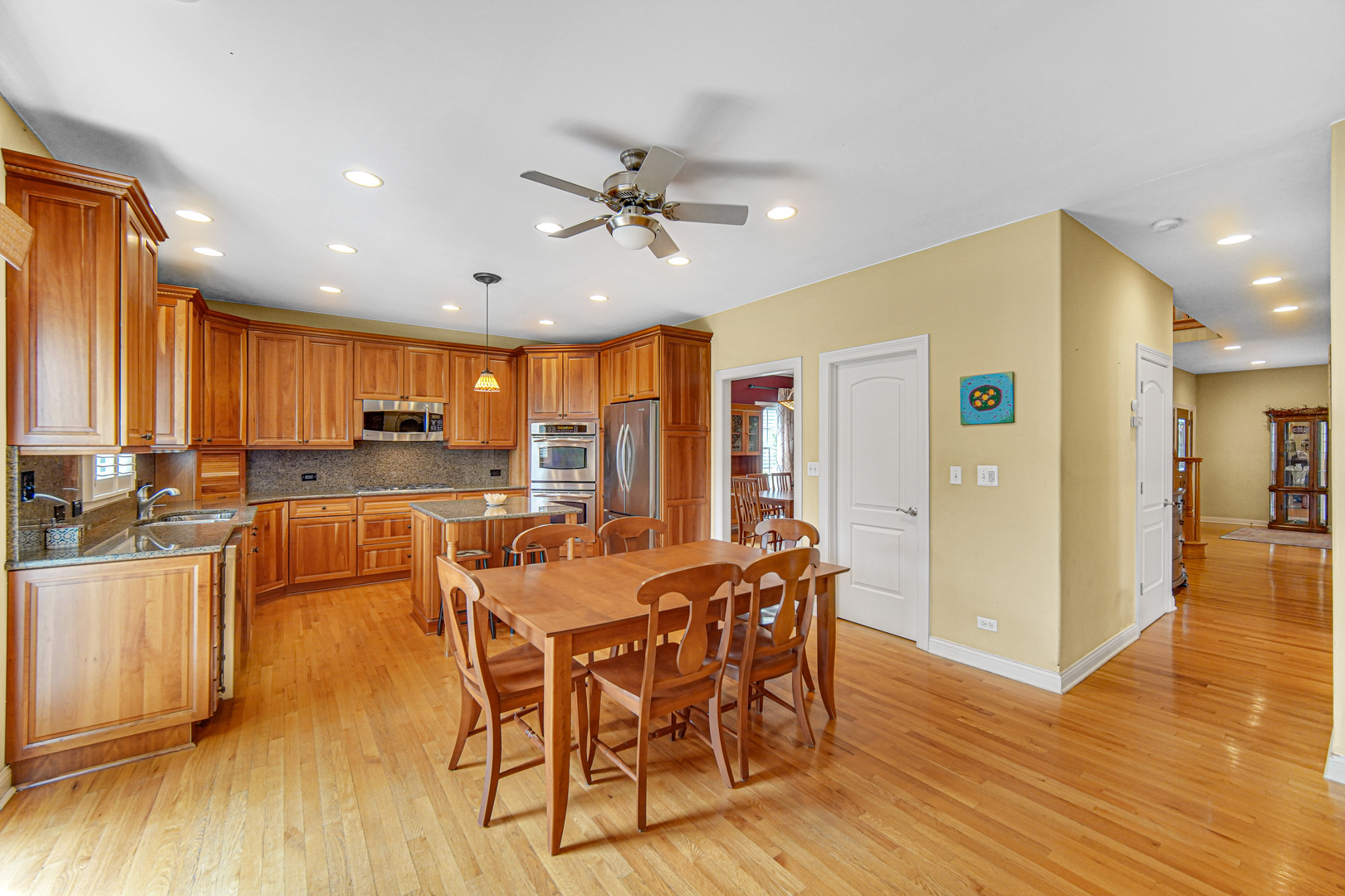 445 South Maple Street Itasca, IL 60143 - Photo 4 of 32