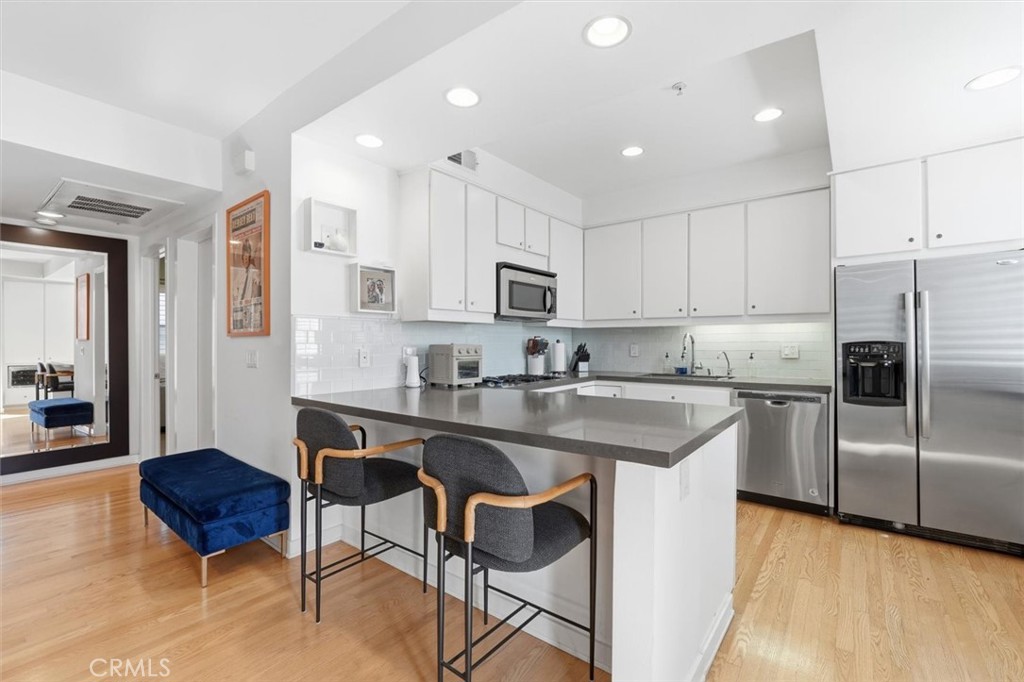 943 14th Street, Unit 101 Santa Monica, CA 90403 - Photo 11 of 23