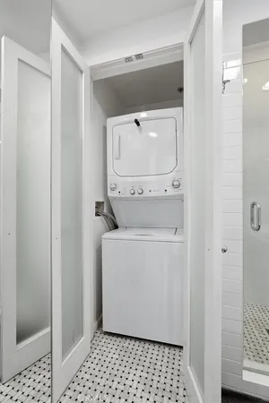 $1,299,000 | 943 14th Street, Unit 101, Santa Monica, CA 90403