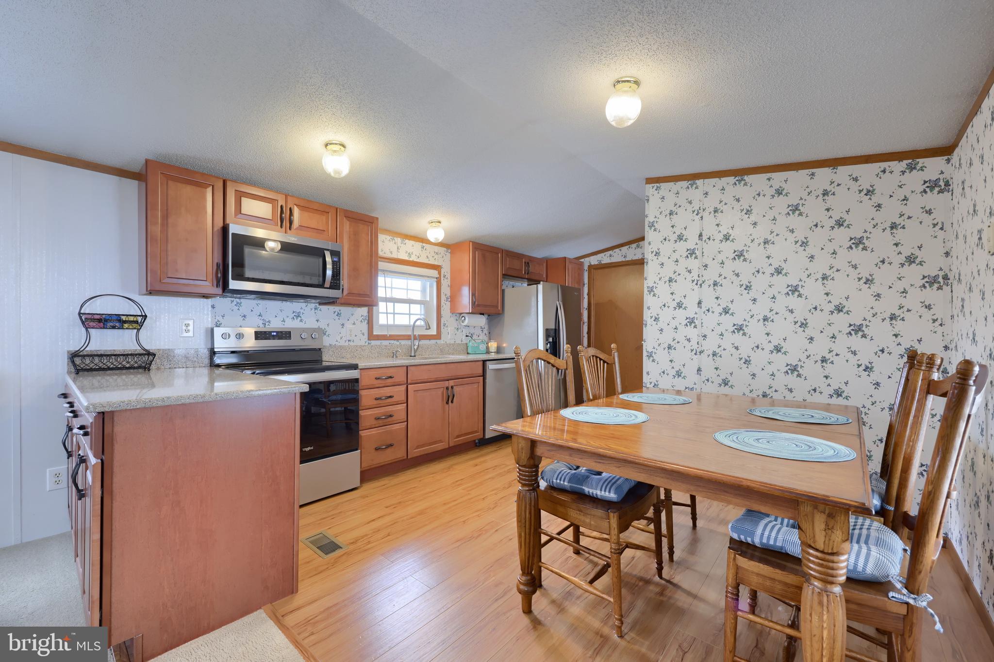 405 Saginaw Road Mount Wolf, PA 17347 - Photo 7 of 34 Gallery Image 7