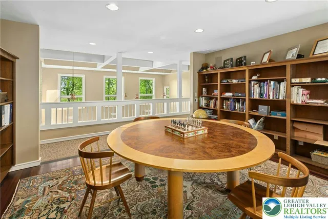 $2,500,000 | 310 Hunters Farm Road, Henryville, PA 18332