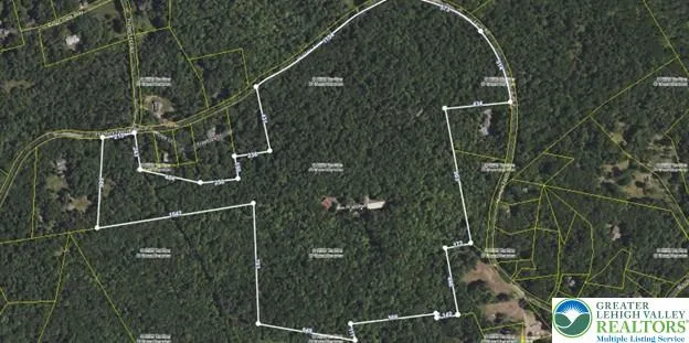 $2,500,000 | 310 Hunters Farm Road, Henryville, PA 18332
