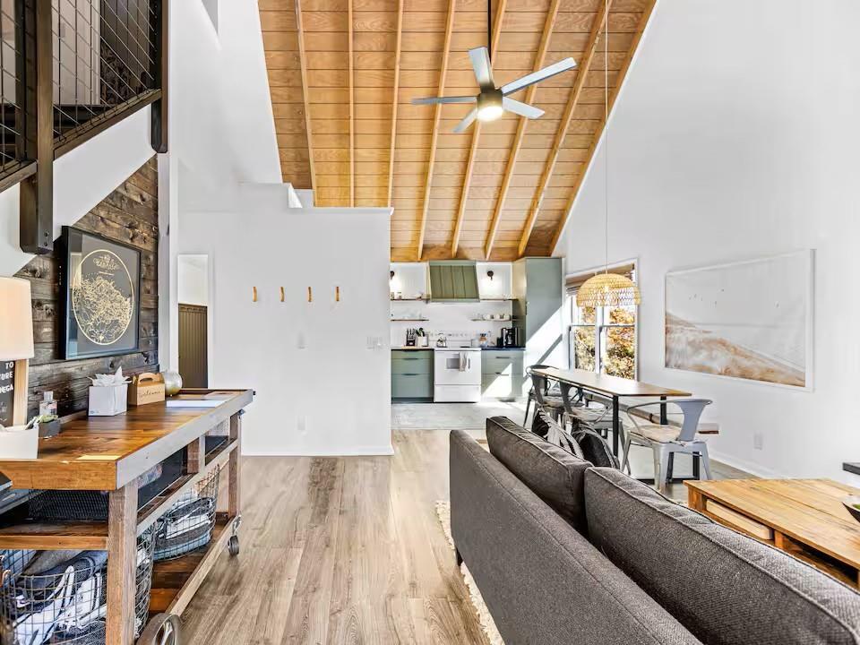 350 Azalea Ridge Dahlonega, GA 30533 - Photo 3 of 36