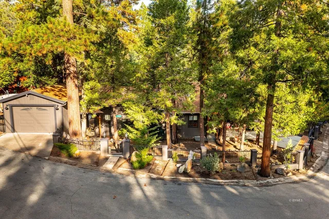 $585,000 | 25255 Nestwa Trail, Idyllwild, CA 92549
