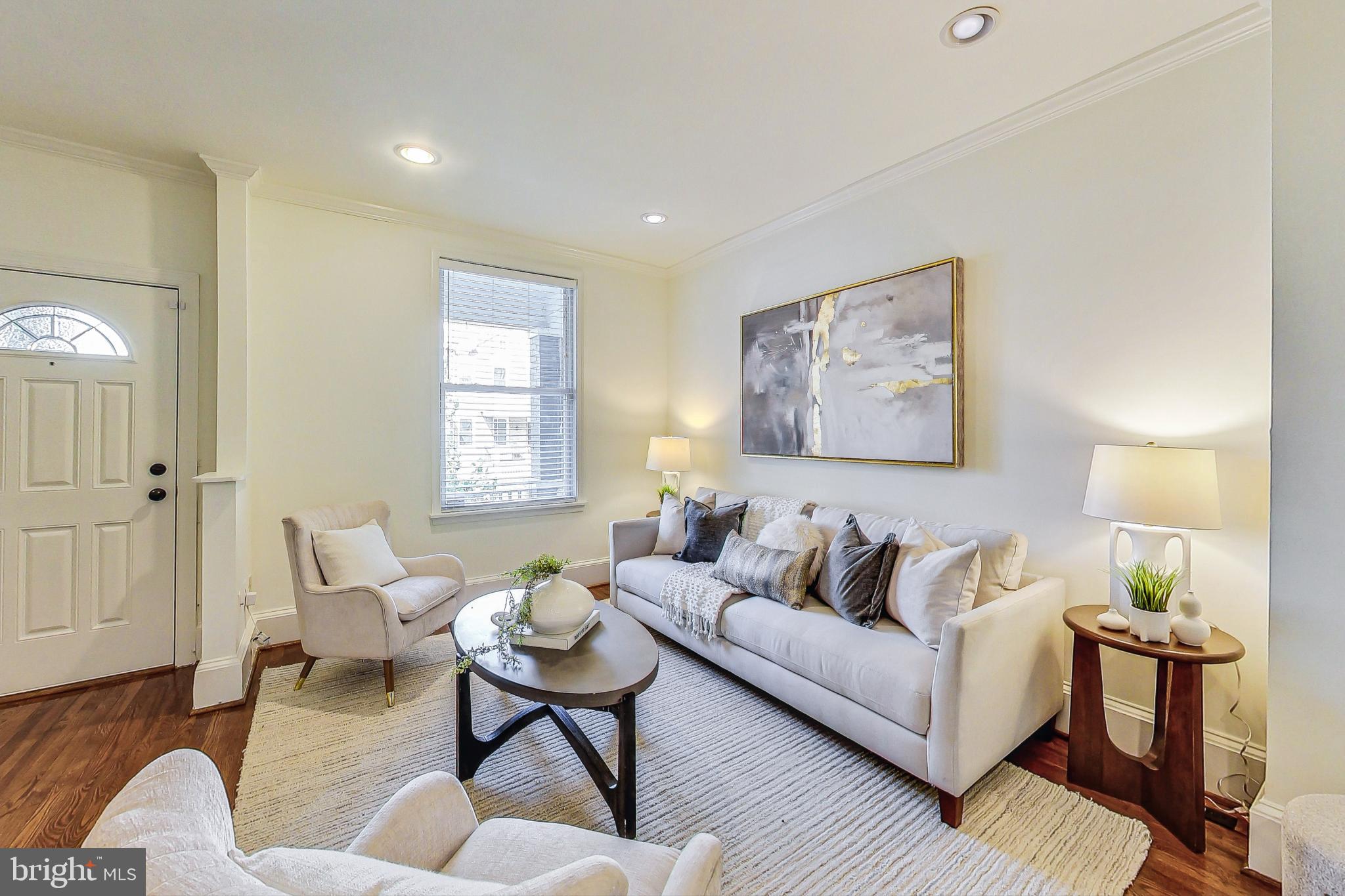 24 16th Street Southeast Washington, DC 20003 - Photo 3 of 23