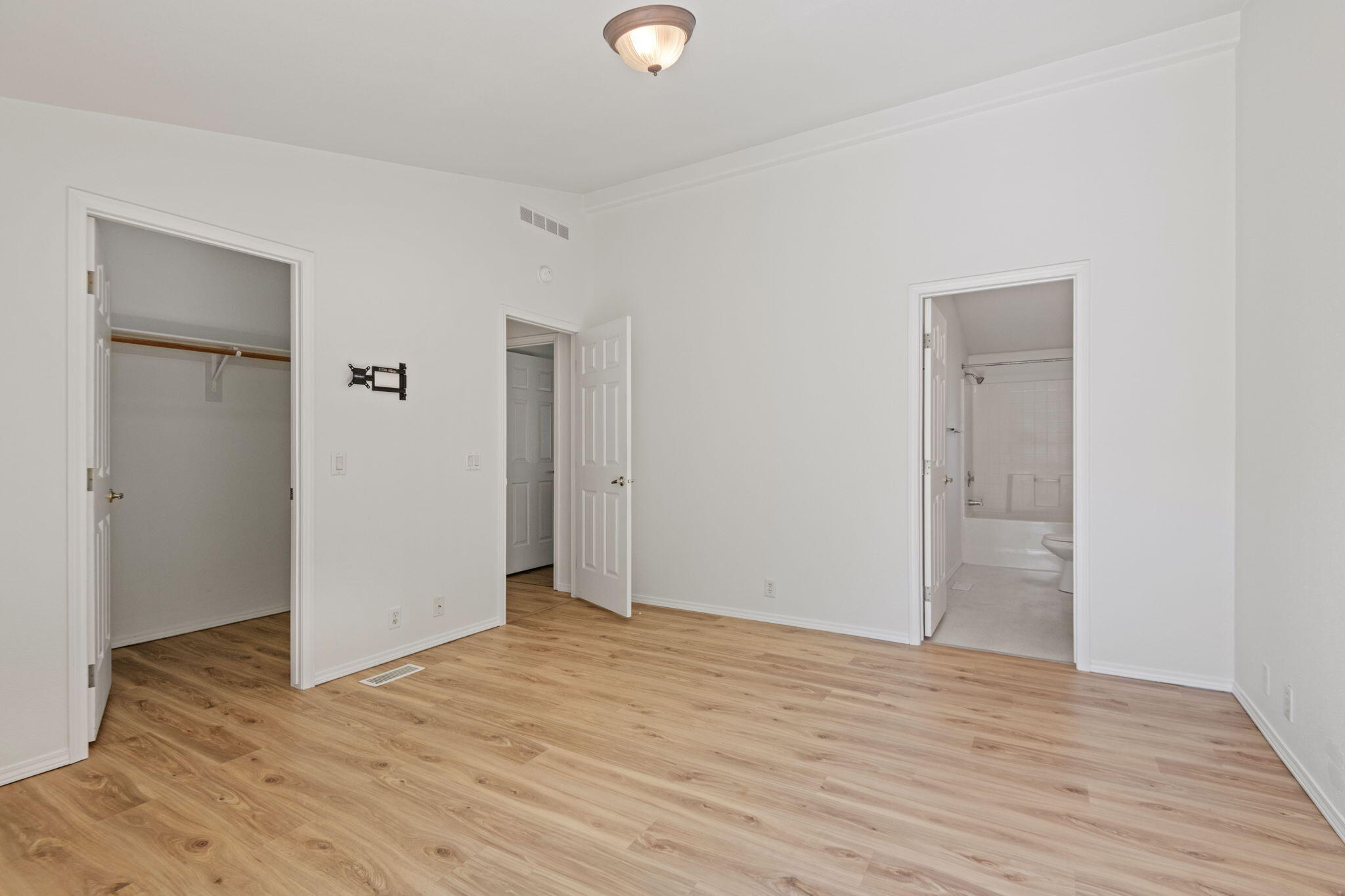 498 North Wheeler Loop Sisters, OR 97759 - Photo 13 of 27 15-web-or-mls-DSC_0165