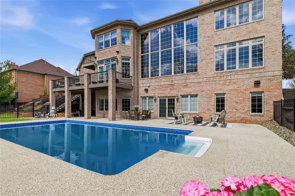 $1,700,000 | 607 Oswego Drive, Gibsonia, PA 15044