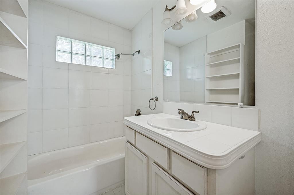 3742 Dunhaven Road Dallas, TX 75220 - Photo 6 of 10