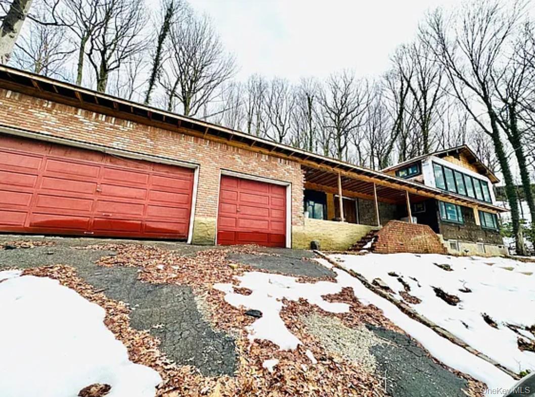 19 Tiffany Road Oyster Bay, NY 11771 - Photo 4 of 12