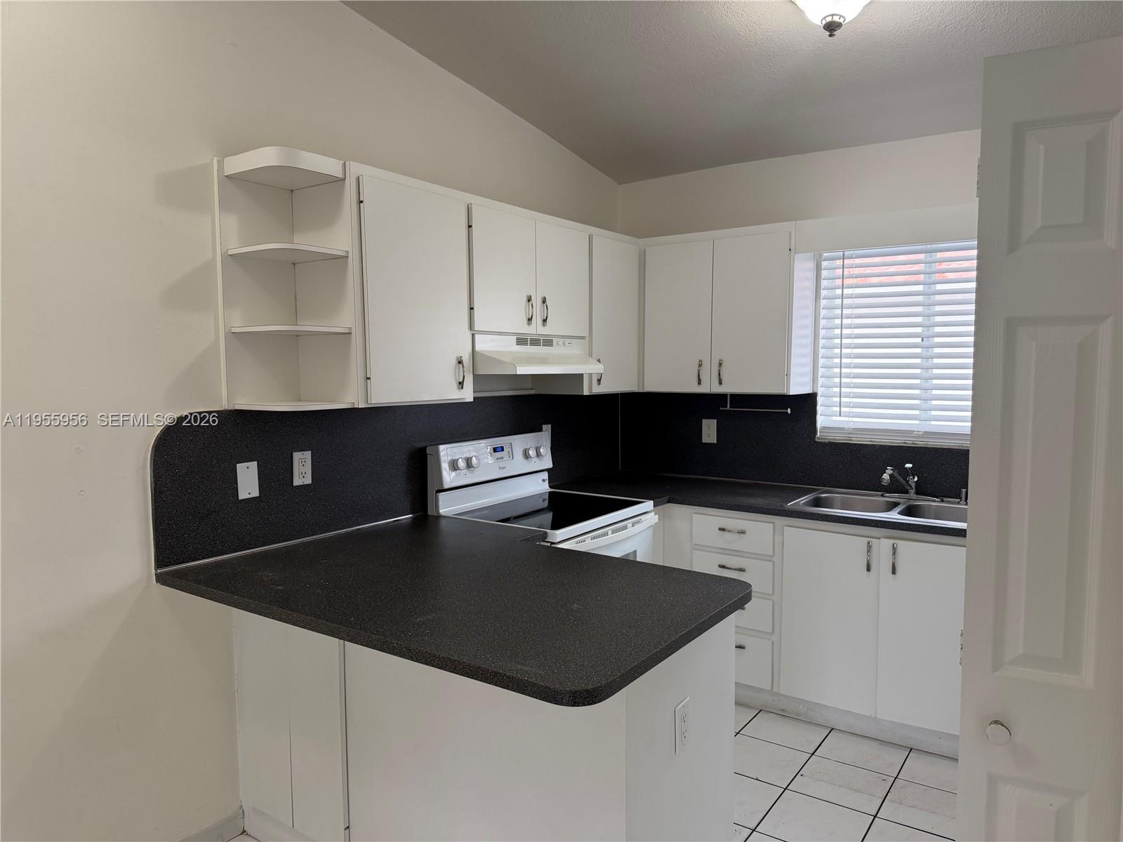 10101 West Okeechobee Road, Unit 17202 Hialeah Gardens, FL 33016 - Photo 15 of 17