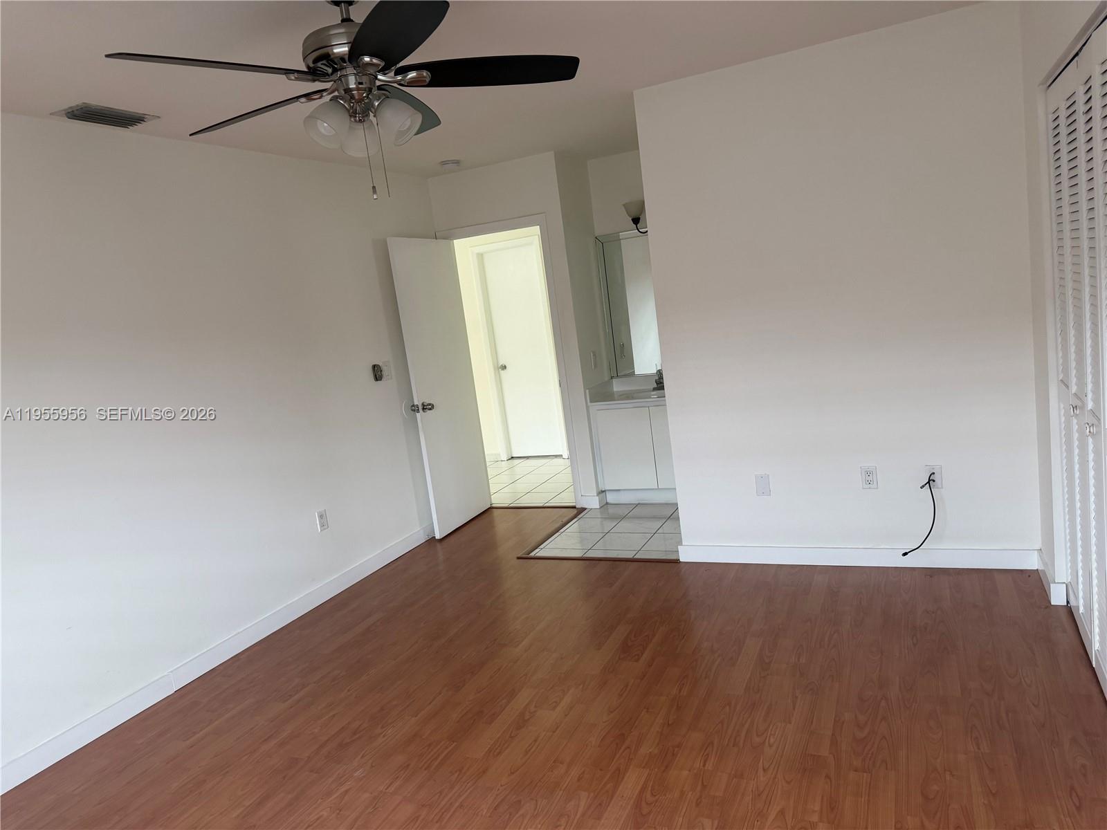 10101 West Okeechobee Road, Unit 17202 Hialeah Gardens, FL 33016 - Photo 6 of 17