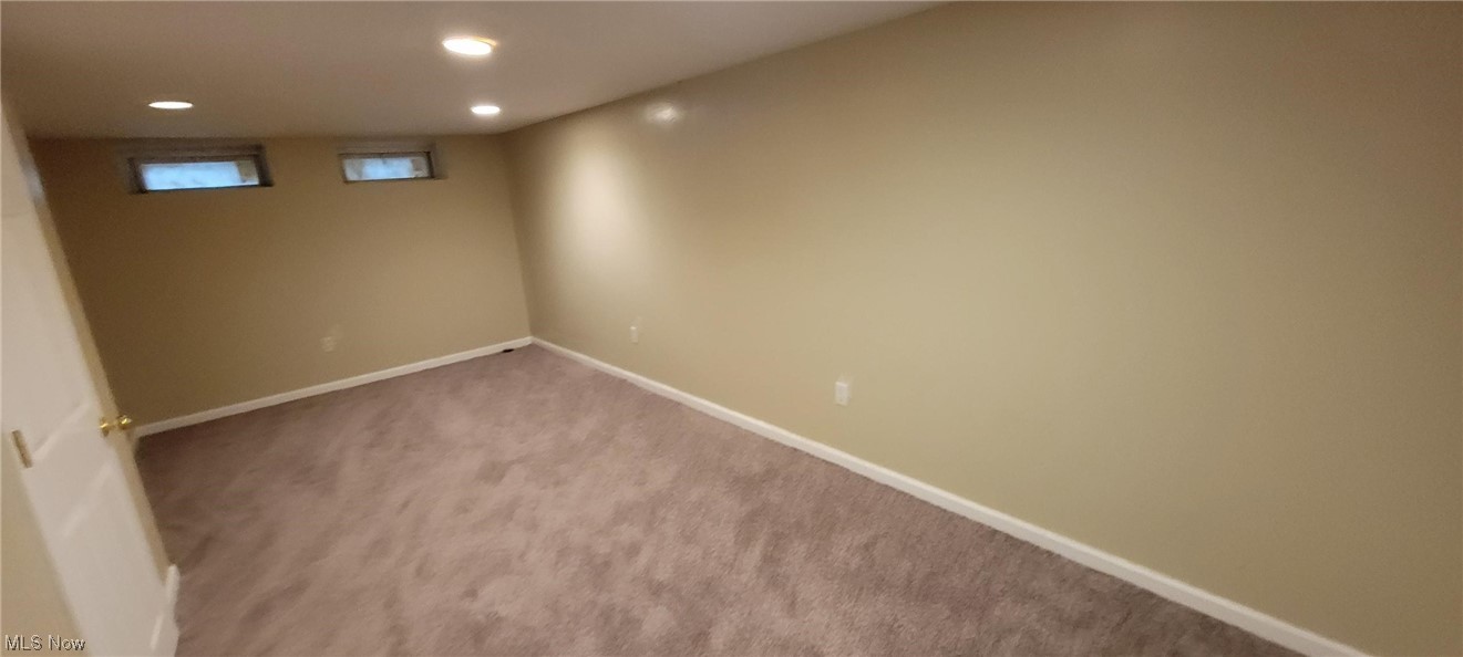 2191 Green Road Cleveland, OH 44121 - Photo 6 of 29