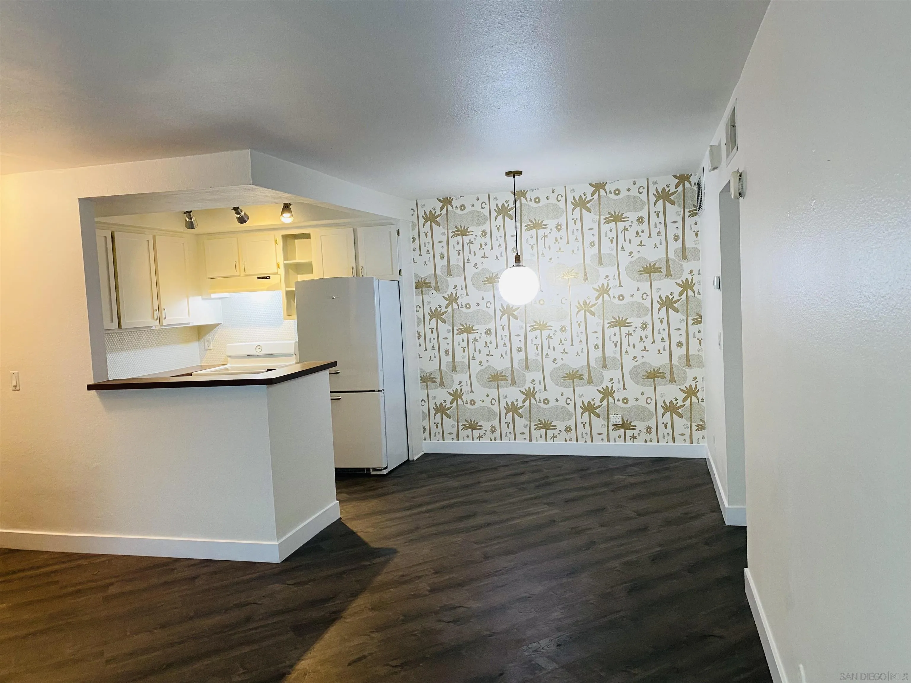 5954 Rancho Mission Road, Unit 189 San Diego, CA 92108 - Photo 2 of 11 Gallery Image 2