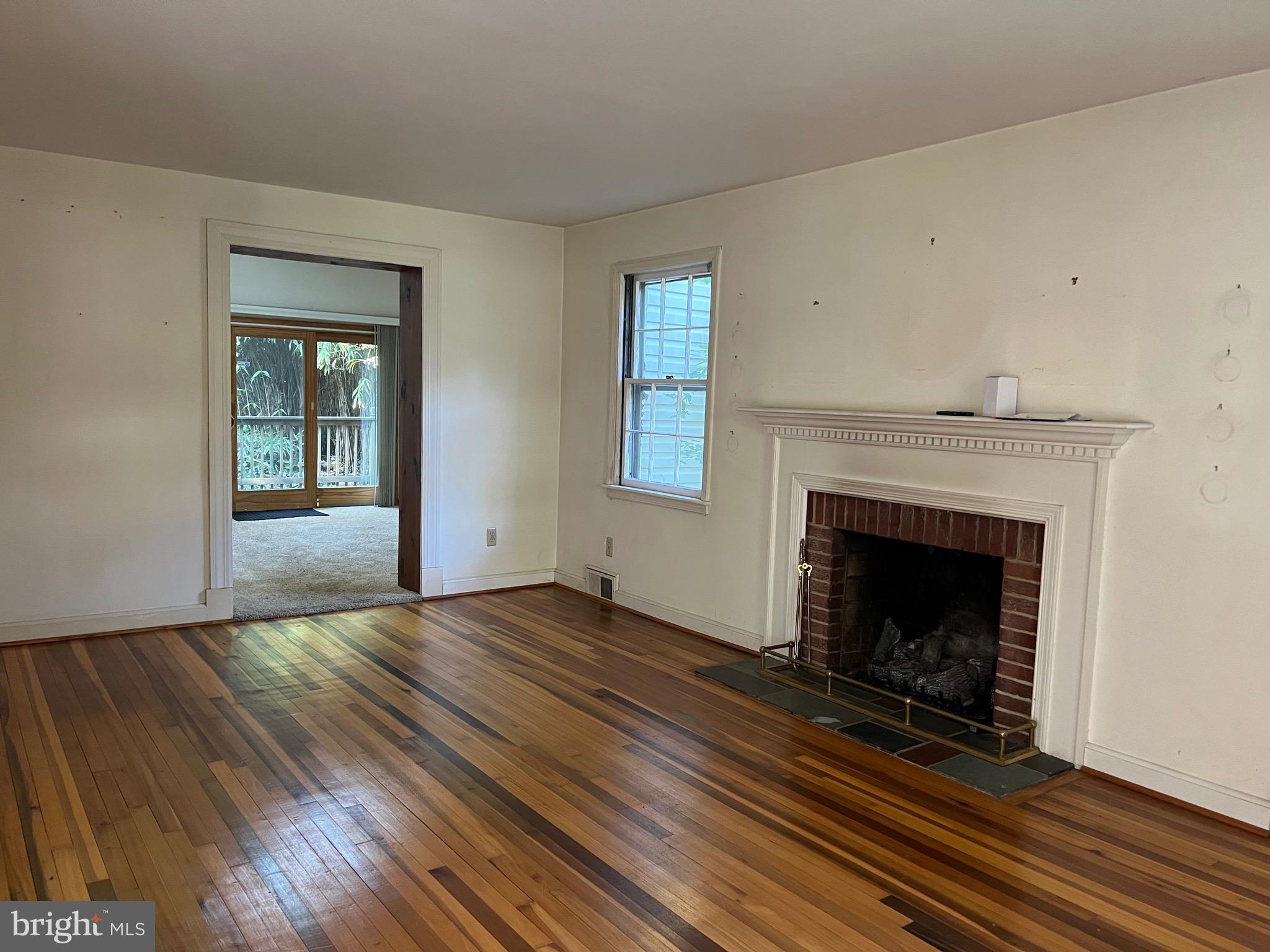 317 Williamsburg Drive Silver Spring, MD 20901 - Photo 2 of 25