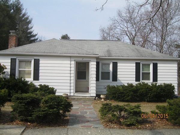 7 Sherwood Road Worcester, MA 01602 - Photo 1 of 14