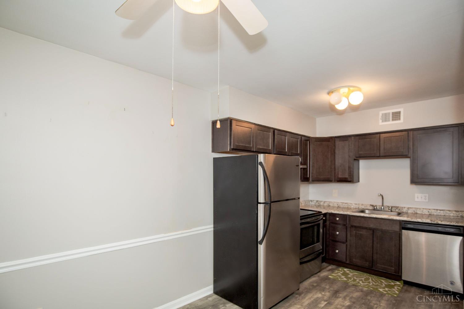 1149 Witt Road, Unit 407 Cincinnati, OH 45255 - Photo 8 of 24 Gallery Image 8