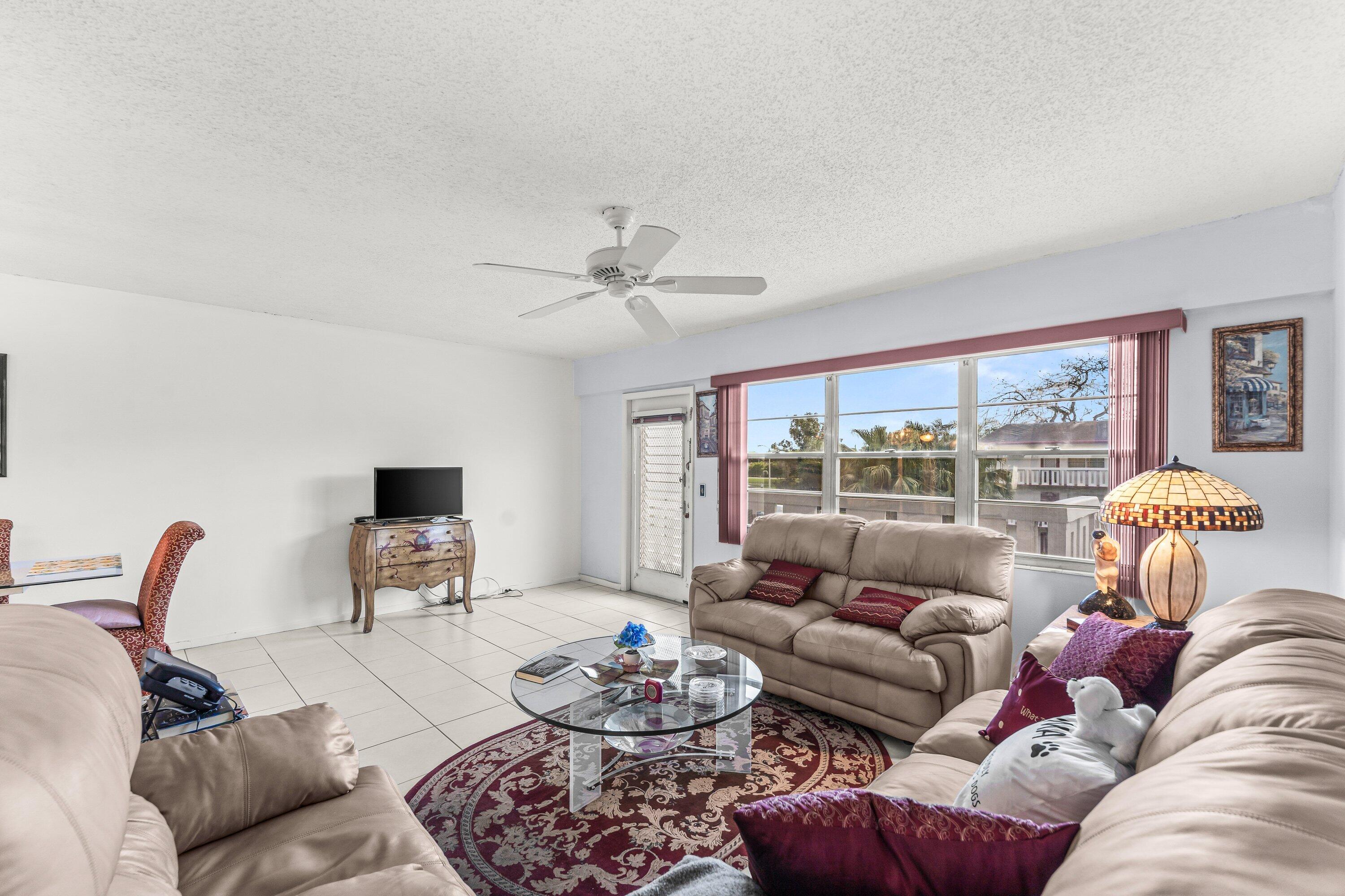 629 Fanshaw O Boca Raton, FL 33434 - Photo 1 of 24 006-629FanshawO-BocaRaton-FL-33434-SMALL