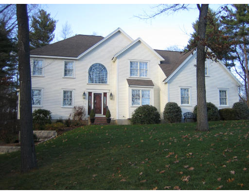 5 Woodstone Road Northborough, MA 01532 - Photo 1 of 20 Gallery Image 1