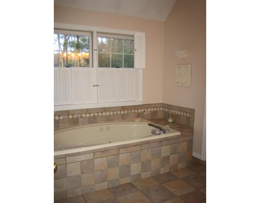 5 Woodstone Road Northborough, MA 01532 - Photo 14 of 20 Gallery Image 14