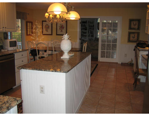 5 Woodstone Road Northborough, MA 01532 - Photo 3 of 20 Gallery Image 3