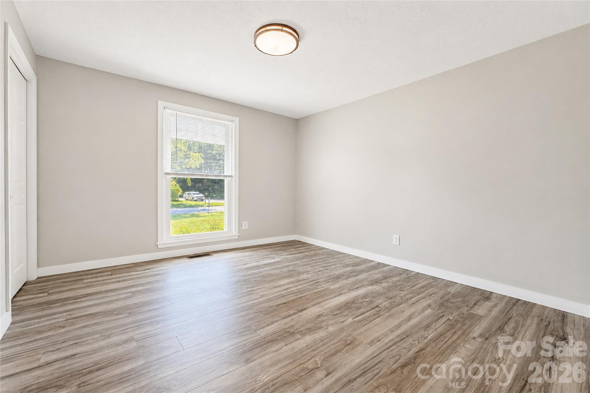 2121 24th Street Northeast Hickory, NC 28601 - Photo 16 of 30