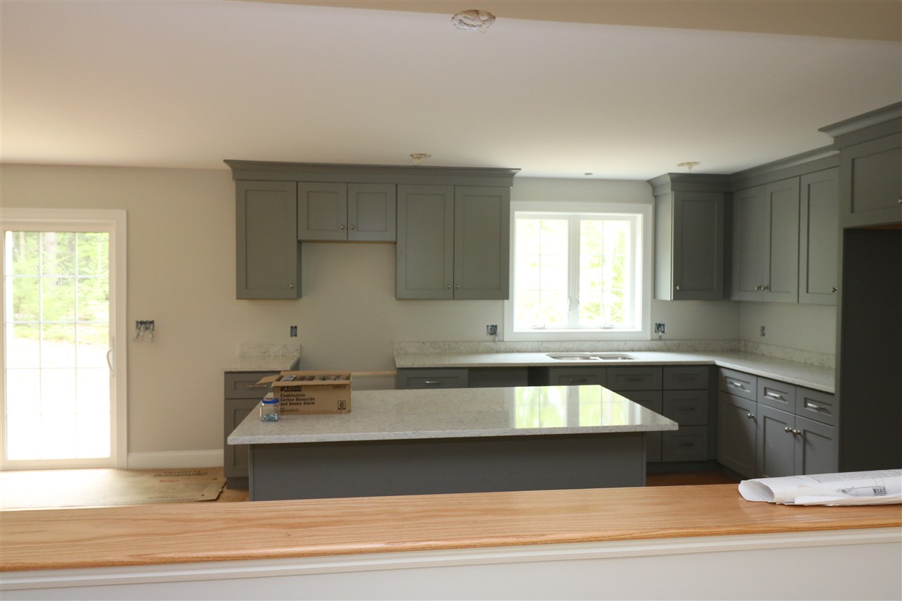 108 Raymond Road, Unit 13 Nottingham, NH 03290 - Photo 13 of 29