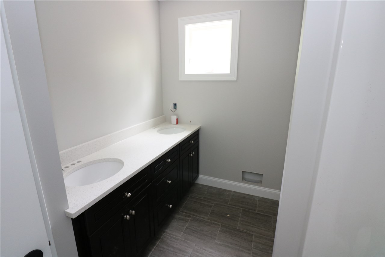 108 Raymond Road, Unit 13 Nottingham, NH 03290 - Photo 28 of 29