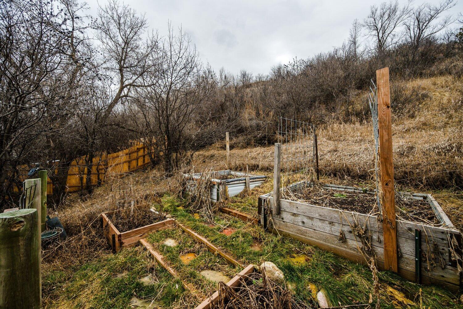 662 Harrison Street Sheridan, WY 82801 - Photo 25 of 27 24 backyard
