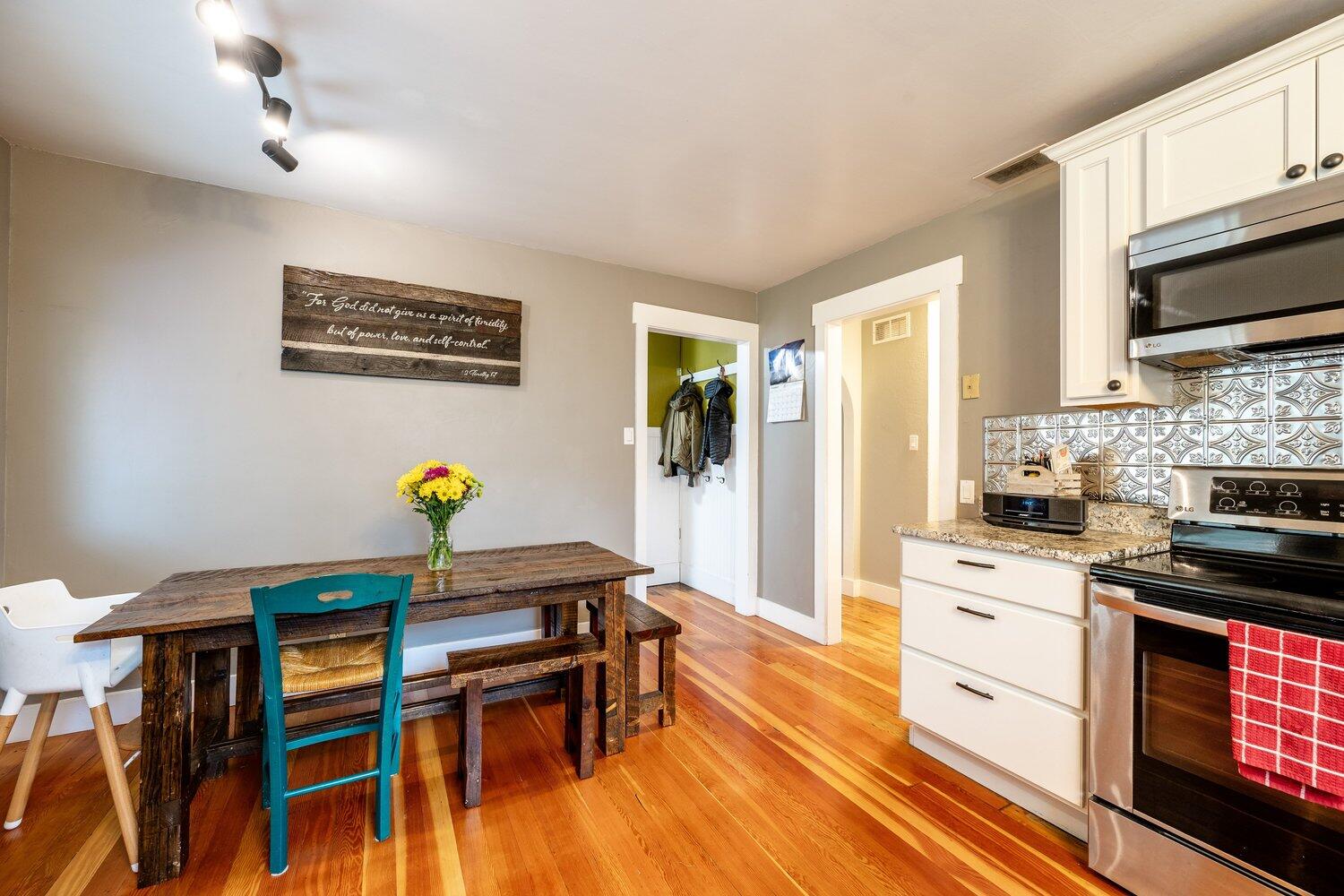 662 Harrison Street Sheridan, WY 82801 - Photo 8 of 27 08 Kitchen & Dining