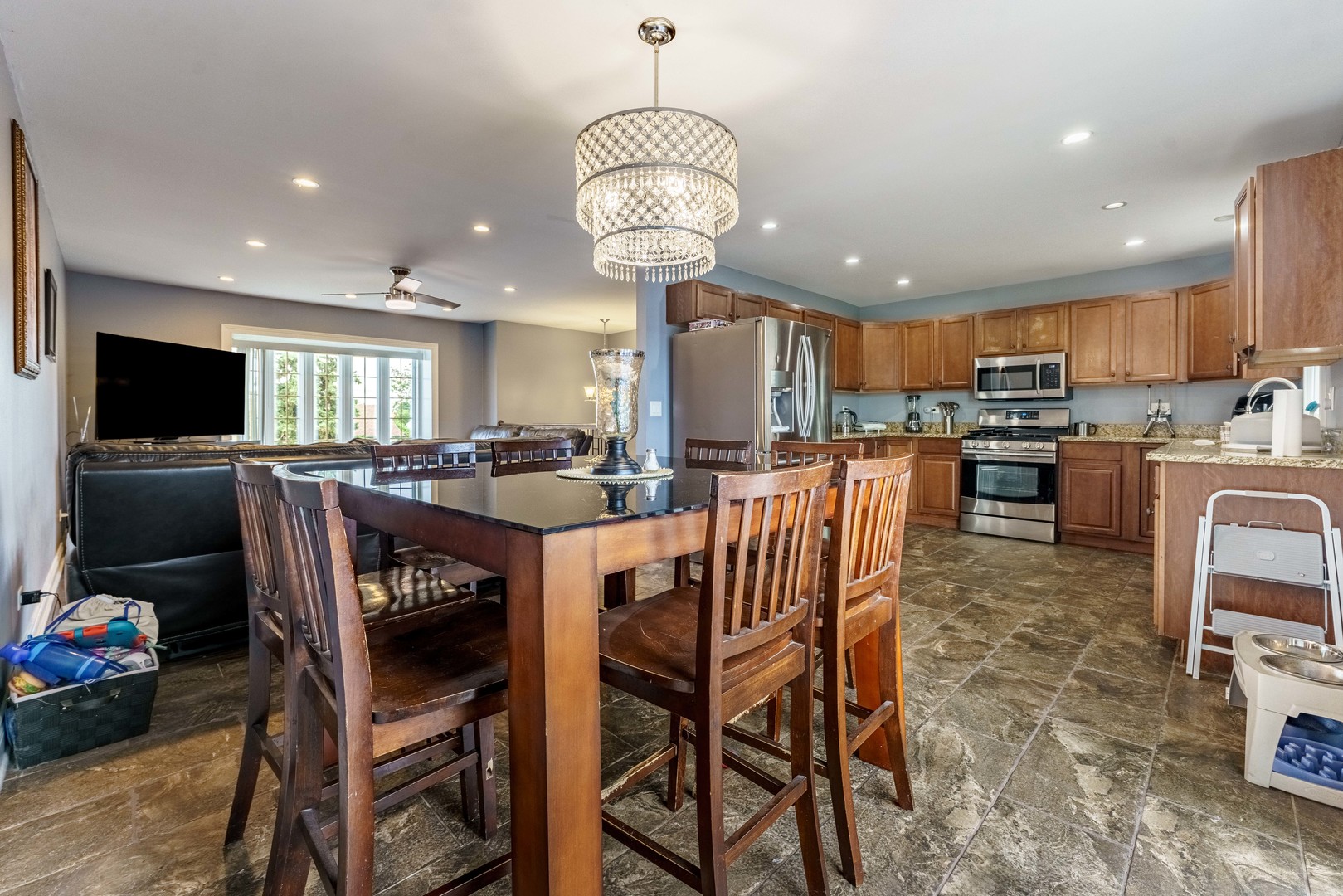 346 Eaton Avenue Romeoville, IL 60446 - Photo 8 of 30 Gallery Image 8