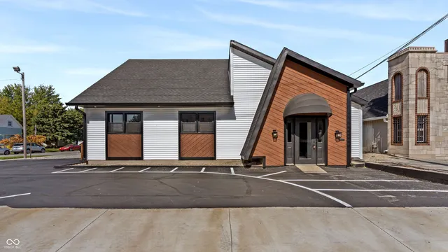 $169,900 | 600 East Markland Avenue, Kokomo, IN 46901